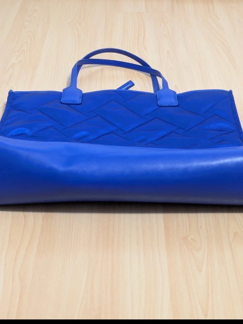 Kurt Geiger Royal Blue Large Quilted Tote with Signature Hardware - Picture 8 of 15